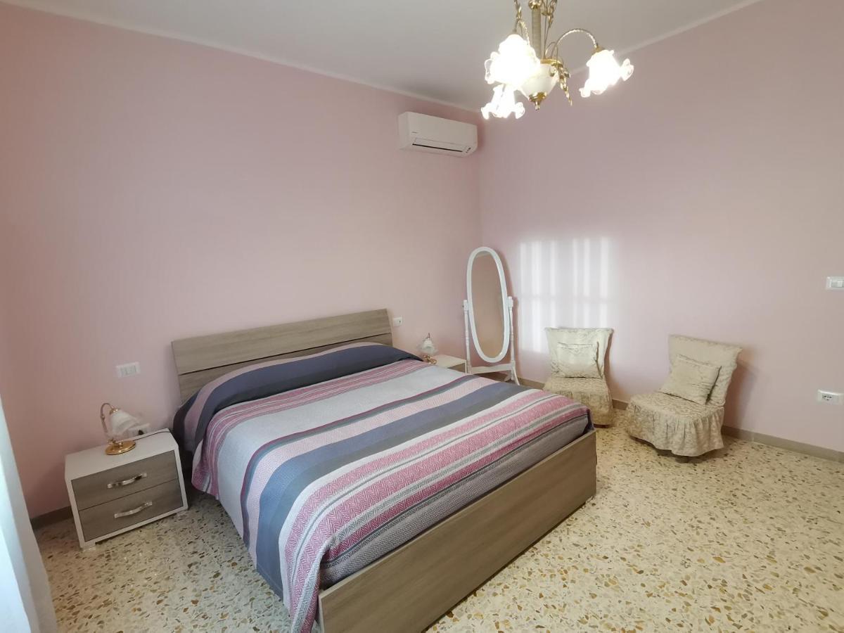 Domus Lineker Apartment Venafro Luaran gambar
