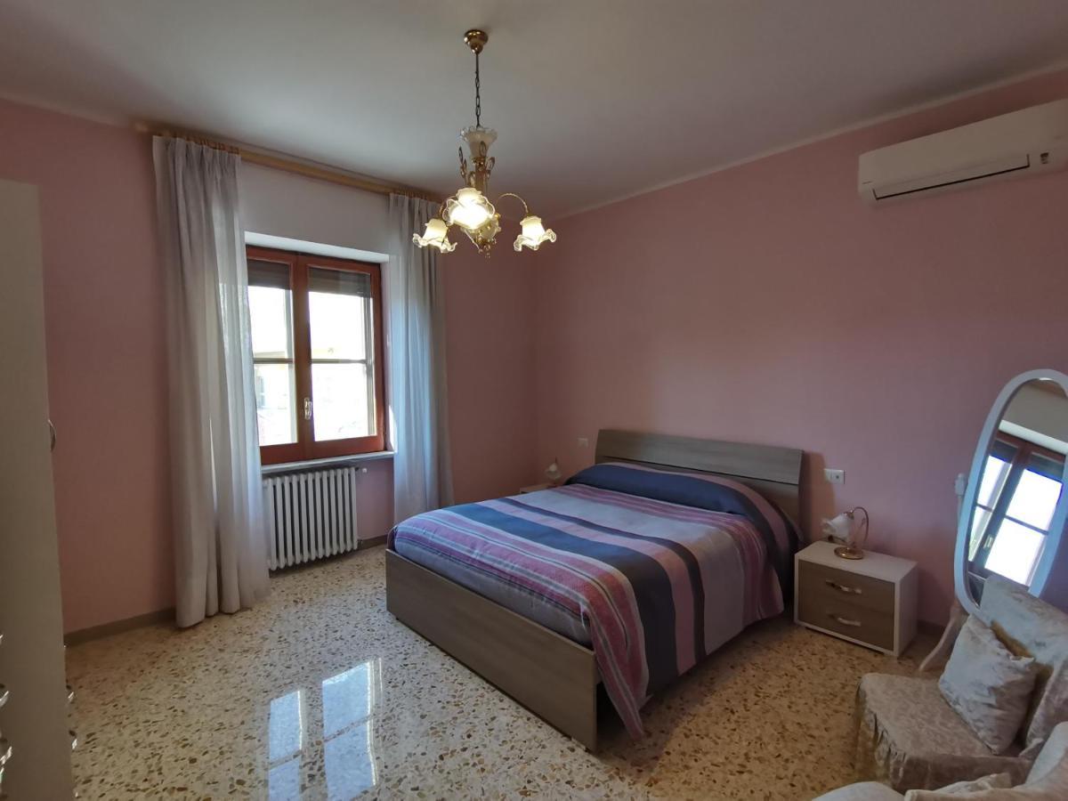Domus Lineker Apartment Venafro Luaran gambar