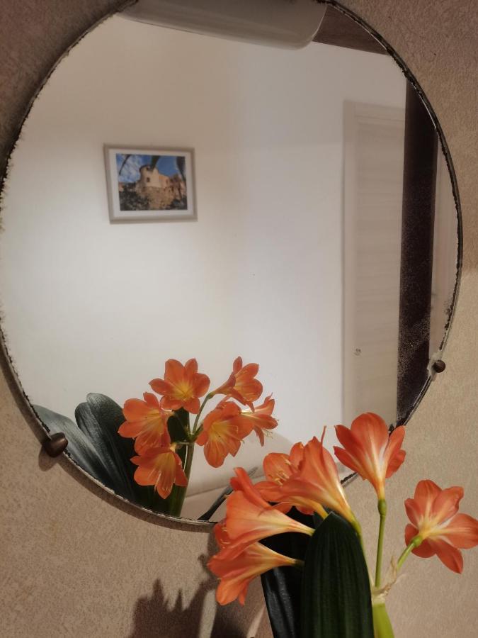 Domus Lineker Apartment Venafro Luaran gambar