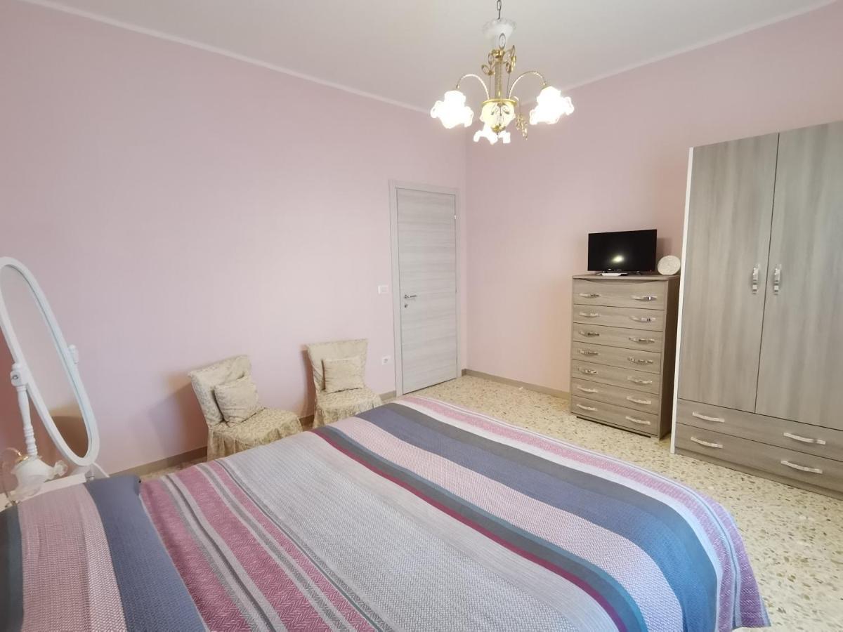 Domus Lineker Apartment Venafro Luaran gambar