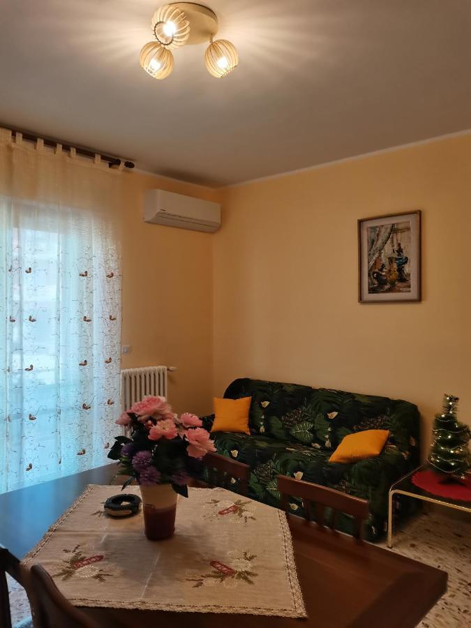 Domus Lineker Apartment Venafro Luaran gambar