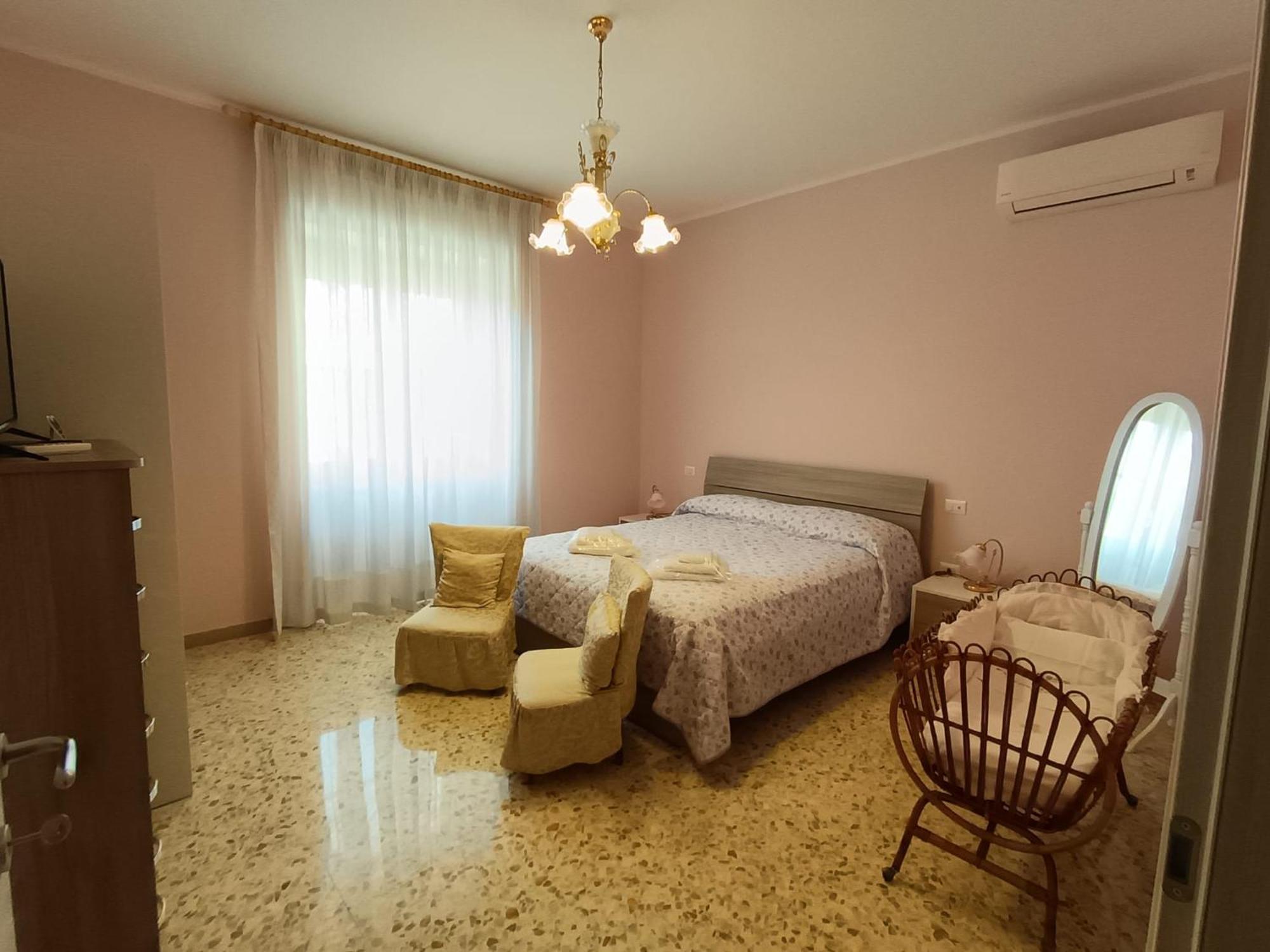 Domus Lineker Apartment Venafro Luaran gambar
